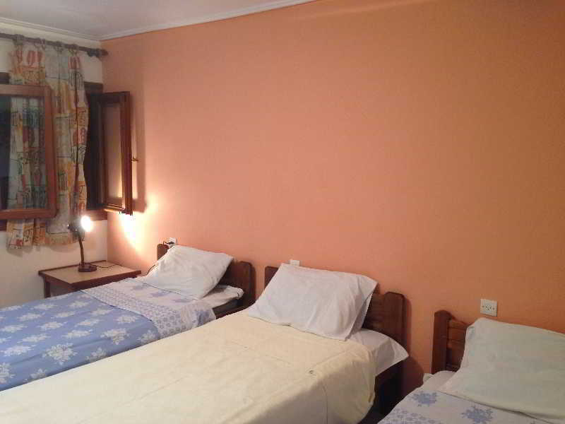 Noufara Hotel กาเมนาวูร์ลา ภายนอก รูปภาพ