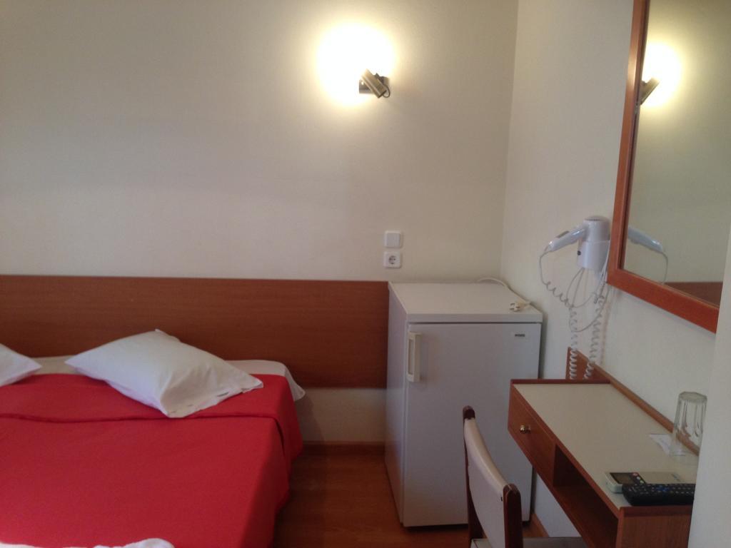 Noufara Hotel กาเมนาวูร์ลา ภายนอก รูปภาพ