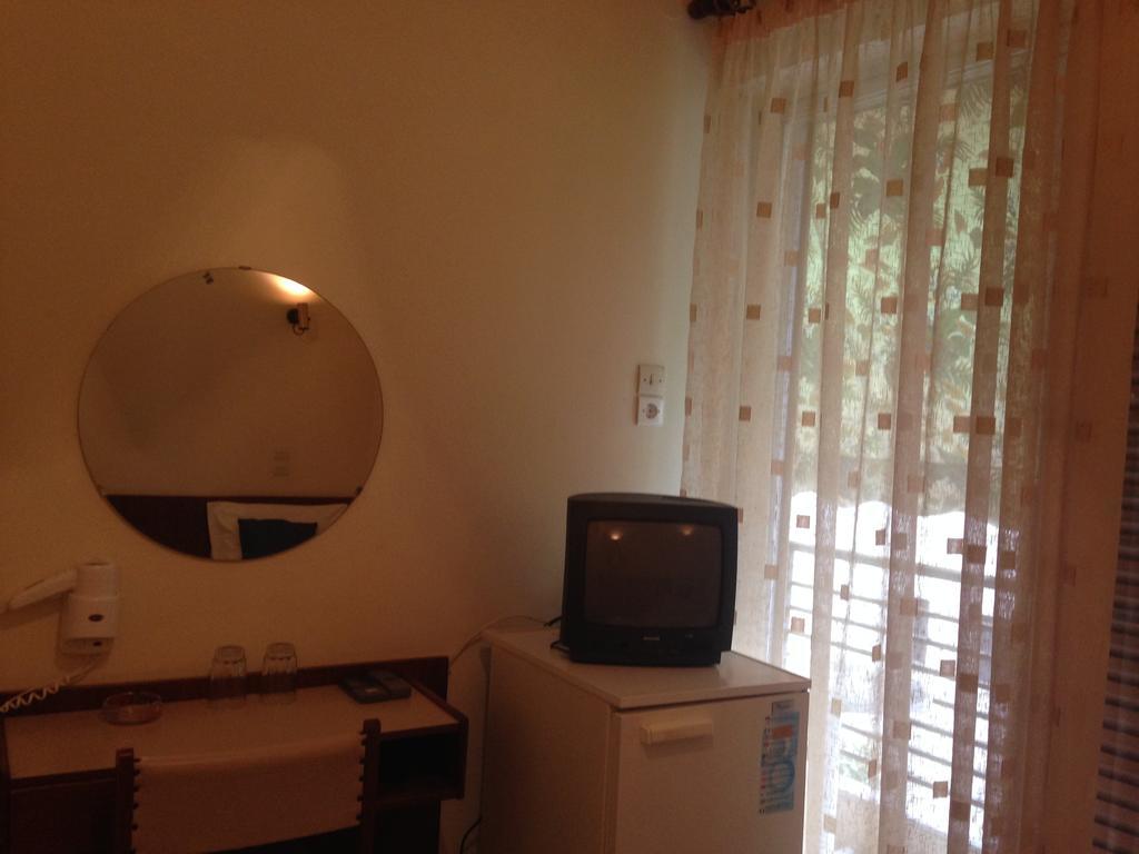 Noufara Hotel กาเมนาวูร์ลา ภายนอก รูปภาพ