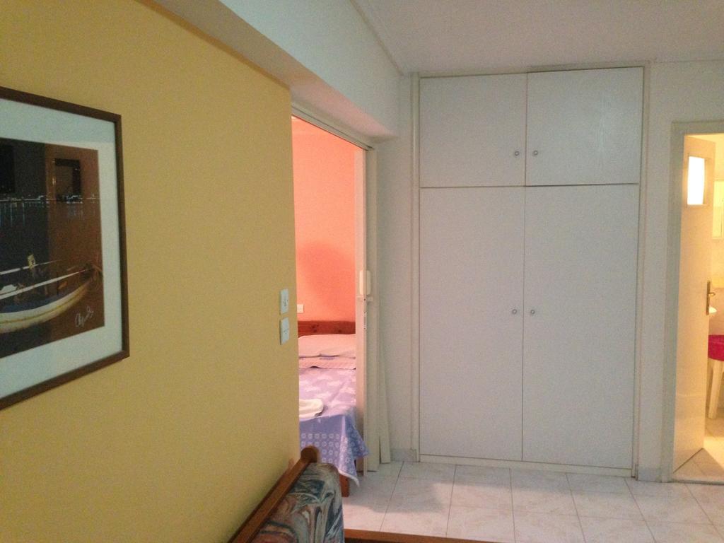 Noufara Hotel กาเมนาวูร์ลา ห้อง รูปภาพ