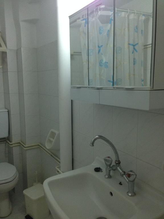 Noufara Hotel กาเมนาวูร์ลา ห้อง รูปภาพ