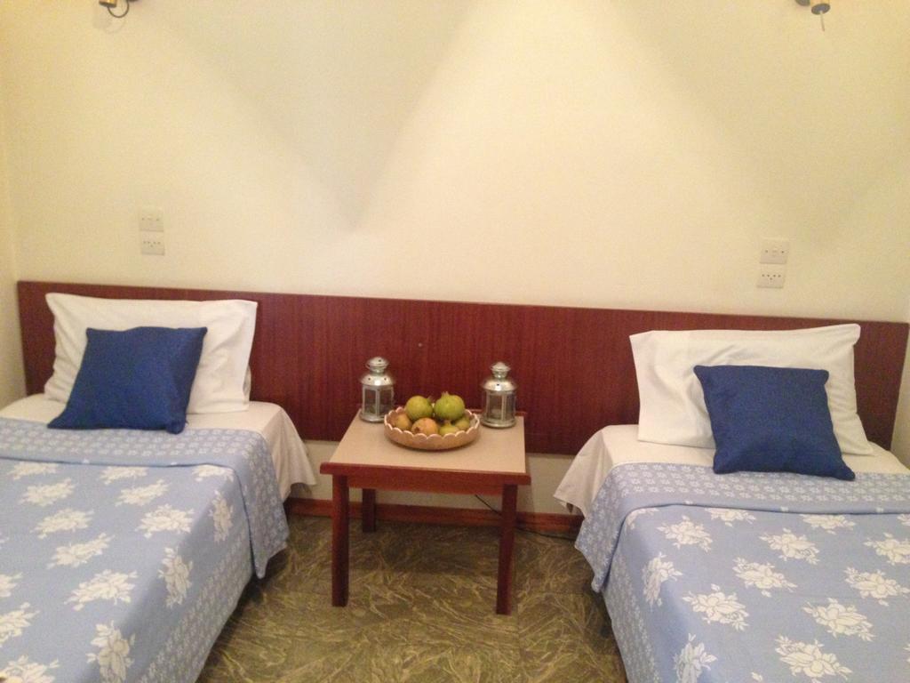 Noufara Hotel กาเมนาวูร์ลา ห้อง รูปภาพ